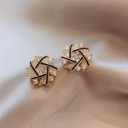 Elegant Popular Little SnowFlake Diamond Stud Earrings Classic Style Beautiful Earrings Women's Wedding Jewelry High Quality Gift