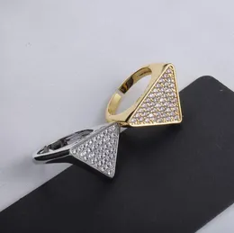 Hip Hop Personality Diamond Gold Silver Plated Triangle Designer Ring Fashion Charms Elegant Rings Jewelry for Women Fine Finger Ring Accessory