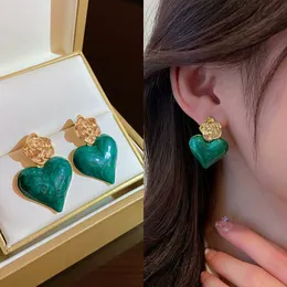 Herz-Emaille-Bolzen im klassischen Stil, elegante Diamant-Ohrringe, schöne Ohrringe, Damen-Hochzeitsschmuck, hochwertiges Geschenk