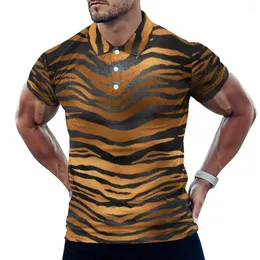 Polos Polos Tiger Stripes Print Polo Shirt Men Black Brown Animal Skin Casual Day Fashion T-shirts Krótkie rękawki Graphic Oversiase Tops