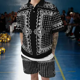 Mens Tracksuits Summer Tracksuit Fashion Slå ner krage -knappar Polo Shirtshorts Sport Jogging Suit Casual Retro Print Sweatersuit Set 230503