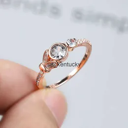 Band Ringe Weibliche Rose Gold Farbe Runde Ringe Für Frauen Weißer Zirkon Kristall im Ring Staking Promise Engagement Wedding Bands