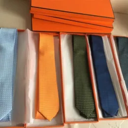 Hochwertige Krawatte aus 100 % Seide mit Verpackungsbox Classic Neck Ties Marke Herren lässig schmal tieith für Geschenk 2023