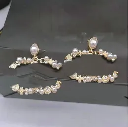 20 Style Retro Varumärkesbrev Stud Tassel Long Earring Dangle Designer Kvinnor Crystal Rhinestone Pearl Wedding Party Jewelry