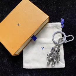 Designer keychain luxury key chain bag charm classic letter key ring car charm ladies fashion trend gift astronaut creative men couple exquisite good