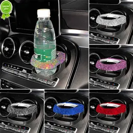 Nya borrade frontluftsutloppsvattenkopphållare Bling Rhinestone Drink Holder för AshTray Water Cup Kettle Car Accessories