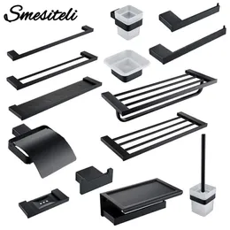 Badtillbehör Set badrumstillbehör Hårdvara Set Matte Black SUS304 Rostfritt stål Pappershållare Tandborste Hållare Thandduk Badhyllor 230504