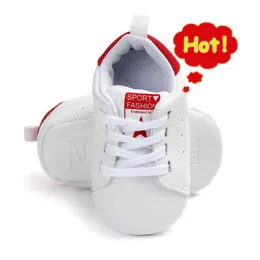 Athletic Outdoor Baby Shoes Boy Girl Girl Solid Sneaker Cotton Soft Anti-Slip Sole Nyfödda Spädbarn First Walkers Toddler Casual Sport Crib