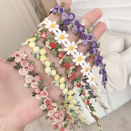 Hänghalsband söta blommor spets halsband choker för kvinnor flickor god kvalitet broderi mode romantisk design tillbehör ins 230504