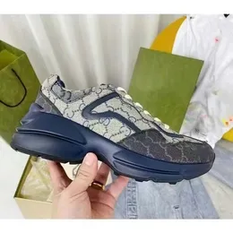 Rhyton Sneaker Мужчины Женщины повседневная обувь дизайнер высококачественный холст кожа