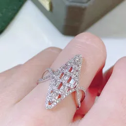 Oświadczenie Lady Lab Diamond Finger Pierścień 925 Sterling Silver Party Wedding Pierścienie dla kobiet Bridal Nightclub Jewelry Gift