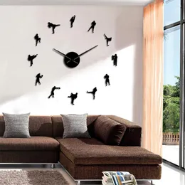 Relógios de parede kickboxing decorativo DIY Big Time Clock Luting Art Art Kickboxer Decoração de casa Quartz tranquilo Presente para treinador