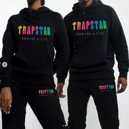 Designer Kläder Män tröjor Hoodie Trapstar Niche Trendy Brand Sweater Rainbow Handduk Velvet broderad Plush Thicked Hooded Jacket Tacks Tops