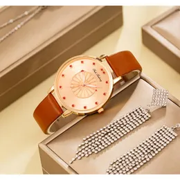 ساعة معصم 2023 Womens Watches Luxury Rosy Gold Quartz Watch Women Crystal Leather Strap Dress Frict for Gift Relogio Feminino