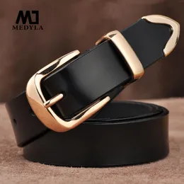 Bälten Medyla Women's Strap Casual Matcha Kvinnor Kort äkta läderbälte Kvinnor Rempa Pure Color Belts Toppkvalitet Jeans Belt L27 230506
