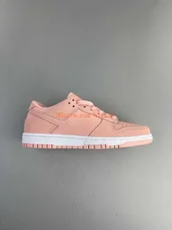 Låg PRM Pink Oxford Shoes SB DV7415-600 Lows Game Royal Sail Gray Fog Sports Sneakers för kvinnor och män storlek US 4Y-12 EUR 36-46