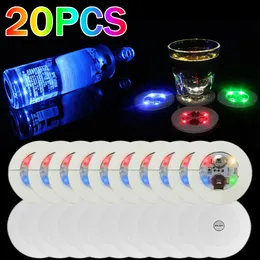 Maty podkładki 1 10 20 30 30pcs Coaster LED Light Up Coasters naklejki na butelkę alkoholową napój Luminous Cup Mat Club Bar