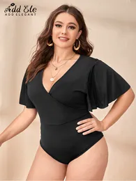 Camiseta de tamanho grande feminino Adicione elegantes roupas de verão de verão Sexy Deep V pescoço Sleeve feminino Casual Solid Solid Elastic Clothing B411 230506