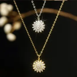 Подвесные ожерелья моды вращающаяся подсолнечное колье дает женщинам креативность 360 ° без стопа цветочного банкет.