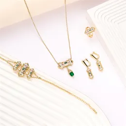 Pendant Necklaces LUIZADA Jul selling accessory wedding jewelry set for women Green Decorative Stone Hollow Round Necklace Bracelet 230506