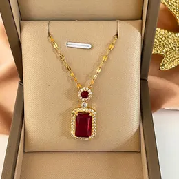 Colares pendentes 316L Aço inoxidável Luxo Collo de ajuste quadrado de luxo para mulheres Estéticas românticas doces acessórios de joalheria de festas