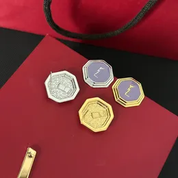 Brincos de moda Novos letra de ouro de ouro 18k Material de aço inoxidável Brincos personalizados para mulheres Jóias de designer de festas de casamento de alta qualidade com