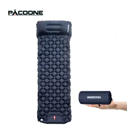 屋外パッドPACOONE OUTDOOR CAMPING SLEAK CUSHION INFLATABLE CUSUSHION with Pillow Ultra Light Air Cushionビルトインインフレータブルポンプ旅行ハイキング230506