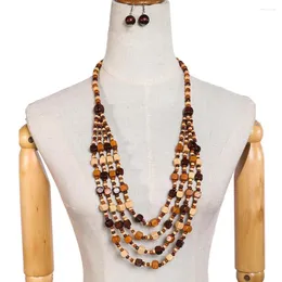 Collana Orecchini Set Gioielli personalizzati Collare di gioielli con perline di legno grosso e Boho multistrato africano fatto a mano