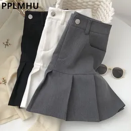 Spódnice duże 5xl plisowana spódnica kobiety Y2K Preppy Style Białe mini spódnice Bezpieczeństwo Suma Solidna seksowna krótka Kawaii Czarna spódnica 230508