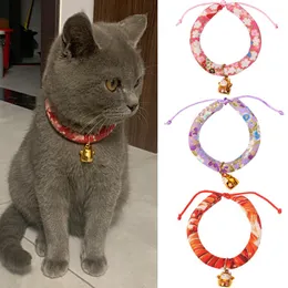 Katthalsar leder japansk orange krage med klockor Söt justerbar husdjur för katter Shorthair Puppy Mascotas Accessories Gato Suministros