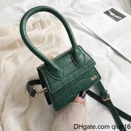 Kvällspåsar Frankrike SAC de Luxe Femme Luxury Designer Shoulder Bag Crossbody Tygväskor för kvinnor läder shoppare små klaffhandväskor bolso c0602