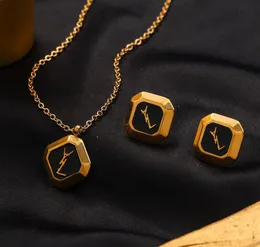 New Style Designer Never Fade Jewelry Sets Moda Mulher 18K Placamento de ouro Aço inoxidável Brincos de letra de letra de colares de geometria Acessórios de joias de presente de geometria