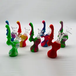 Neuestes buntes Silikon-Bong-Rohr-Kit Bubbler-Kürbis-Stil Trockenkräuter-Tabak-Glas-Trichter-Schüssel-Löffel-Handpfeifen Tragbares Wasserpfeifen-Rauchen-Zigaretten-Halter-Rohr