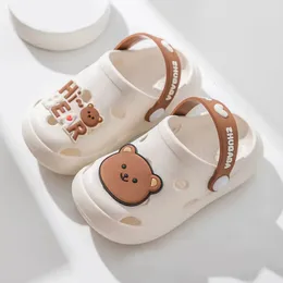 Slipper Cartoon Home Kapcieczki Dzieci Modne miękkie sandały bez poślizgu buty Design Buty Baby unisex PVC okrągłe kapcie 230509