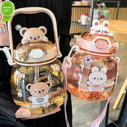 Przenośna kubek niedźwiedzia kawaii 1,3 l Tubbler ze słomką uroczą butelkę z wodą dla dziewczynki Kubit o dużej pojemności Kubek na świeżym powietrzu do picia Kettle