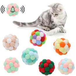 200pcs/lot pet cat toysカラフルな手作りの弾力のあるボール子猫ぬいぐるみベルボール犬おもちゃボールインタラクティブペット用品