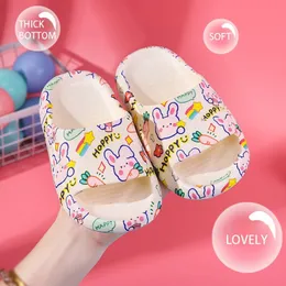 Slipper Baywell Kidppers Buty Buty kreskówkowe Miękki dół Pvc Summer łazienka buty na plażę dla dzieci chłopcy dziewczyn