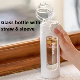Butelki z wodą podwójnie przenośne szklane szklane urocze butelka z plastikową obudowę kawaii z słomkową dziewczyną mleczną sok kawy 230508