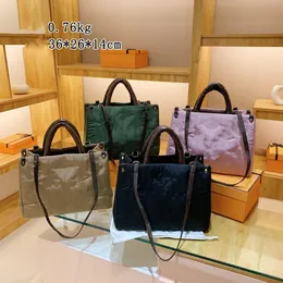 Luxury Girls Letter Lite Ferroidery Handbags Classic Kids Nylon Counter Tote Bag 2023 Big Trace Messenger Bag A9969