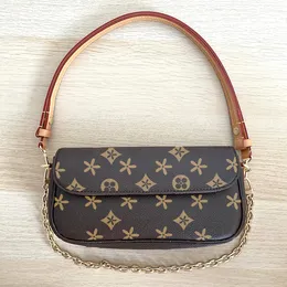 M81911 M82210 plånbokskedja Ivy Bag Womens Man Pochette Designer Purse Tote Flap Bag Axel Designer Luxury Handväska Läder Kropp Body Prägling Koppling Handväskor