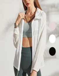 Женские куртки Coats Girls Sunscreen Clothing Summer Skin - это ультратонкая и дышащая открытая спортивная йога фитнес.