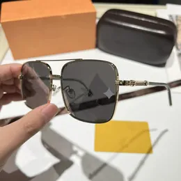 Lyxiga solglasögon Polariserade solglasögon för Man Woman Unisex Designer Goggle Beach Sun Glasses Retro Small Frame Luxury Design UV400 Top Quality With Box3212