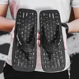 Slippers Summer Funny Keyboard for Men Cool Sofle Sole Plataforma Praia Flip Flop Sapatos de jardim ao ar livre interno Tamreiro 3944 230510