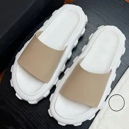 FLAT MULES pantofole firmate sandali colore bianco Suole con zeppa Monogramma firma in rilievo da uomo da donna nuove pantofole con plateau in schiuma pantofola comoda e facile