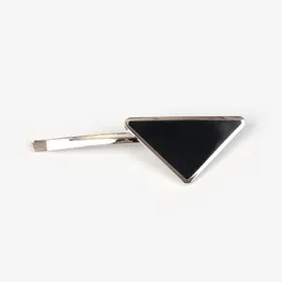 Hurtowa prosta modna geometryczna żelazna płyta metalowa odwrócone trójkątne kolczyki marka mody