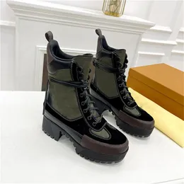 2023 Designer Paris Laureate Platform Desert Boots Suede Calf Leather And Patent Canvas Back Loop Treaded Rubber Outsole Martin Winter Sneak