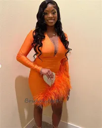 New Streach Orange Prom Dress With Feather Abiti da laurea a maniche lunghe con perline sexy Cocktail con perline Night Party Short Evening Homecoming Formal Occasion Skirt