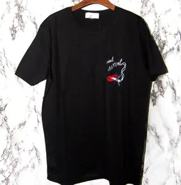 Saint France Paris Buscando lábios vermelhos fumando camisetas impressas camiseta de luxo de luxo high street sl p masculino casal casual ys camiseta 234