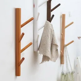 Hängare 4 Hooks Creative Wall Coat Rack North Europe Clothes Hanger Solid Wood Bedroom Hanging Bag