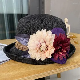 Basker kvinnor sommar krullad bowler hatt mode blommor andas bassäng mössa formell klänning parti bröllop damer fedora strand sol